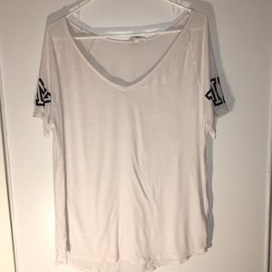 Loose fitting pink shirt